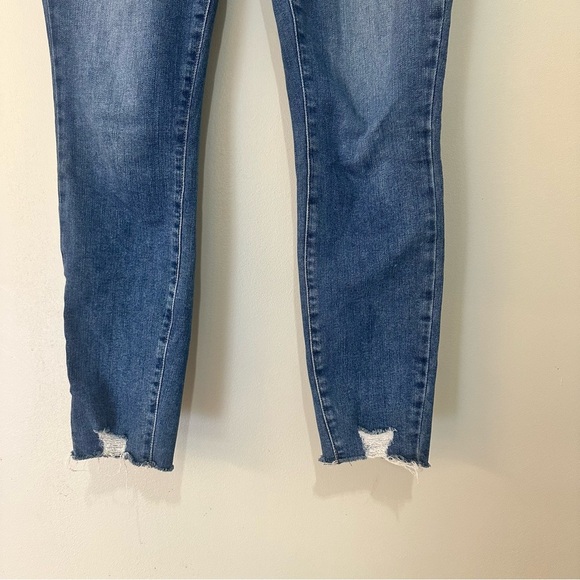 Women's Paige Denim Verdugo Ankle Medium Wash Raw Hem Size 28 Distressed Comfy - Picture 3 of 15